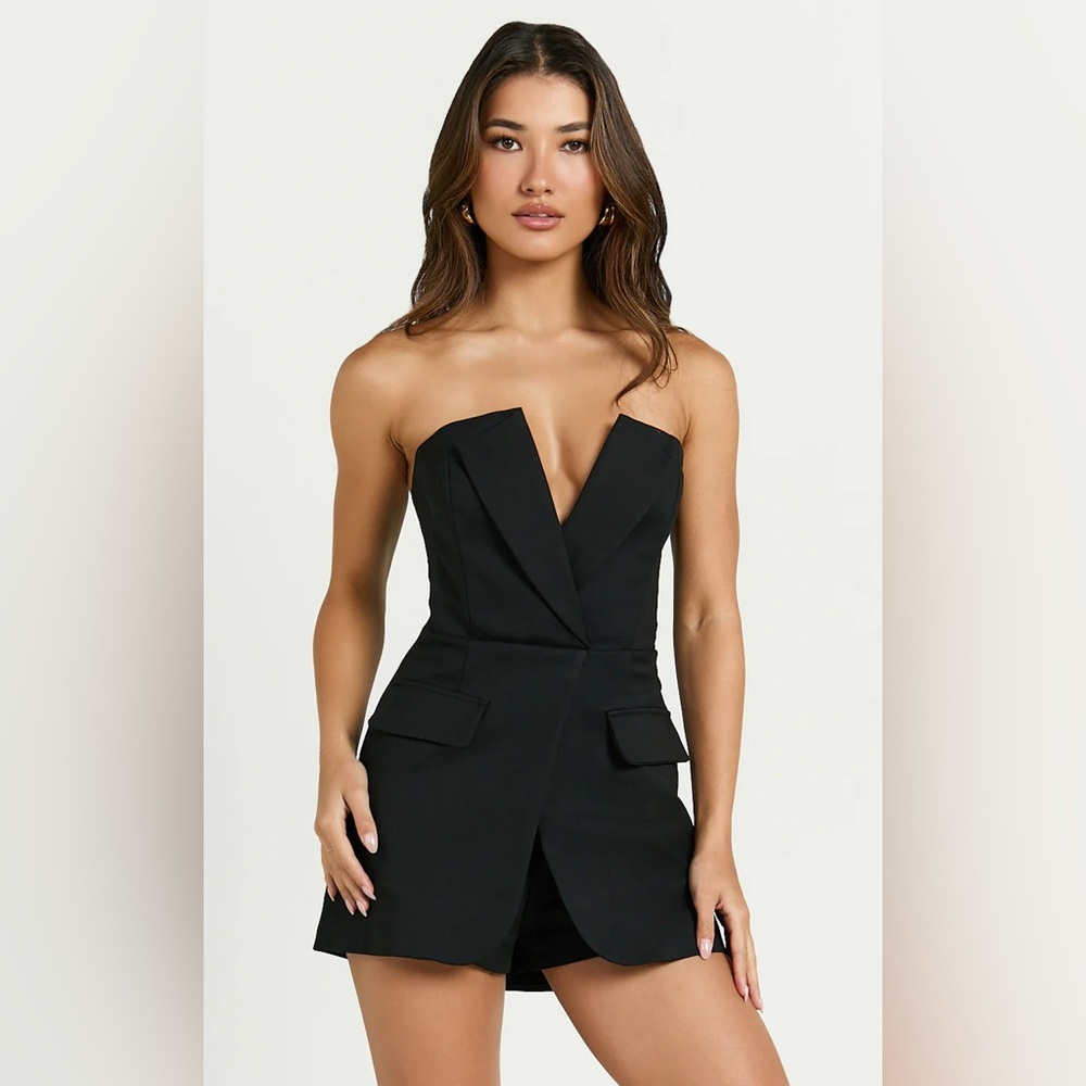 NWT NEW Showpo Amari Black Strapless Dress New Year Elegant Size 2 SHIP SAME DAY
